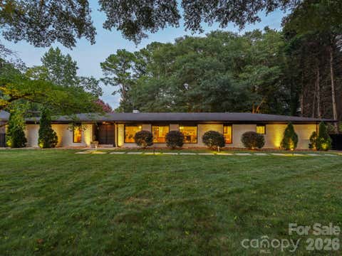 Photo of 811 Lansdowne Road, Charlotte, NC 28270 (MLS # 4412881)