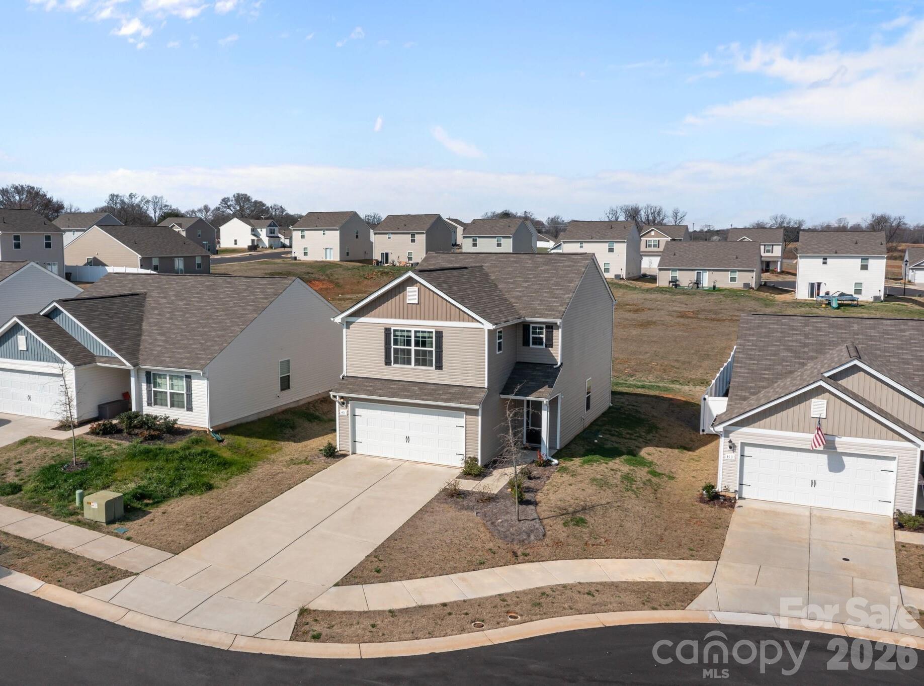 Pinnacle EstateS - Residential