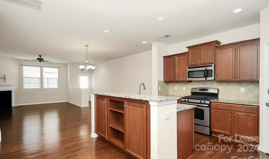 Harborside Townhomes - Residential Lease