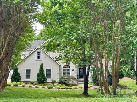 Photo of 105 Ridge Top Road, Mooresville, NC 28117 (MLS # 4349765)