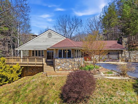 Photo of 8 Covewood Road, Asheville, NC 28805 (MLS # 4364528)