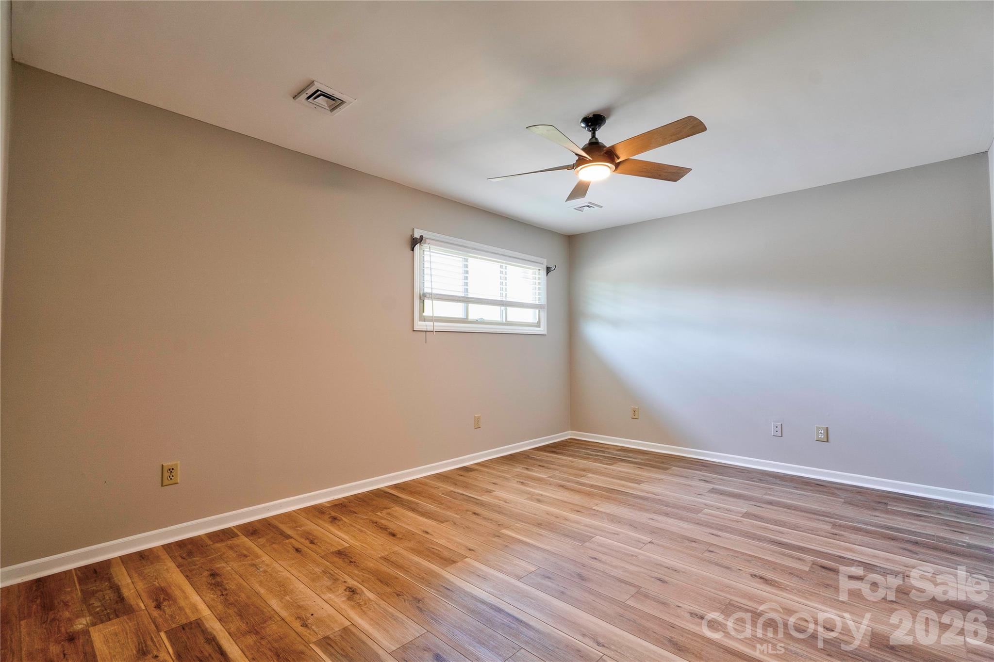 Knollwood - Residential