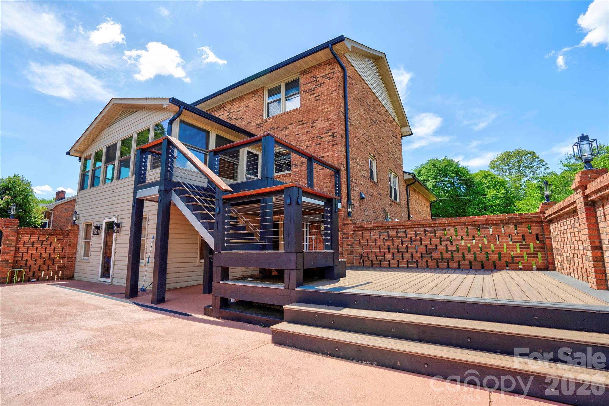 Knollwood - Residential