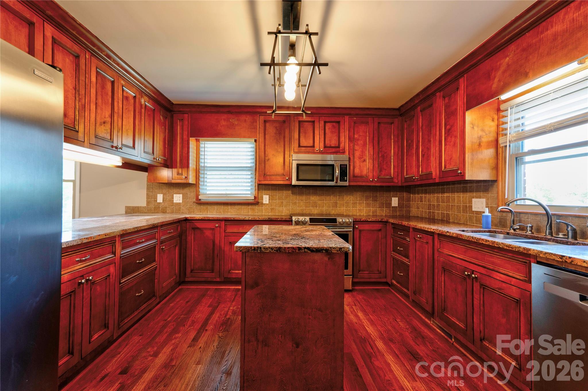 Knollwood - Residential