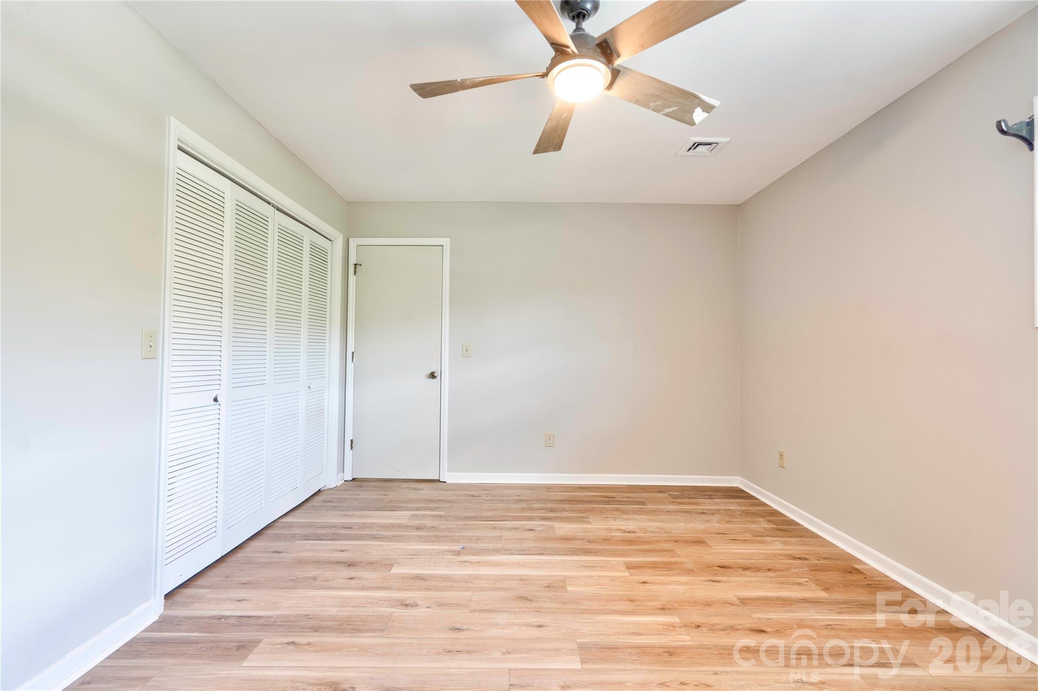 Knollwood - Residential