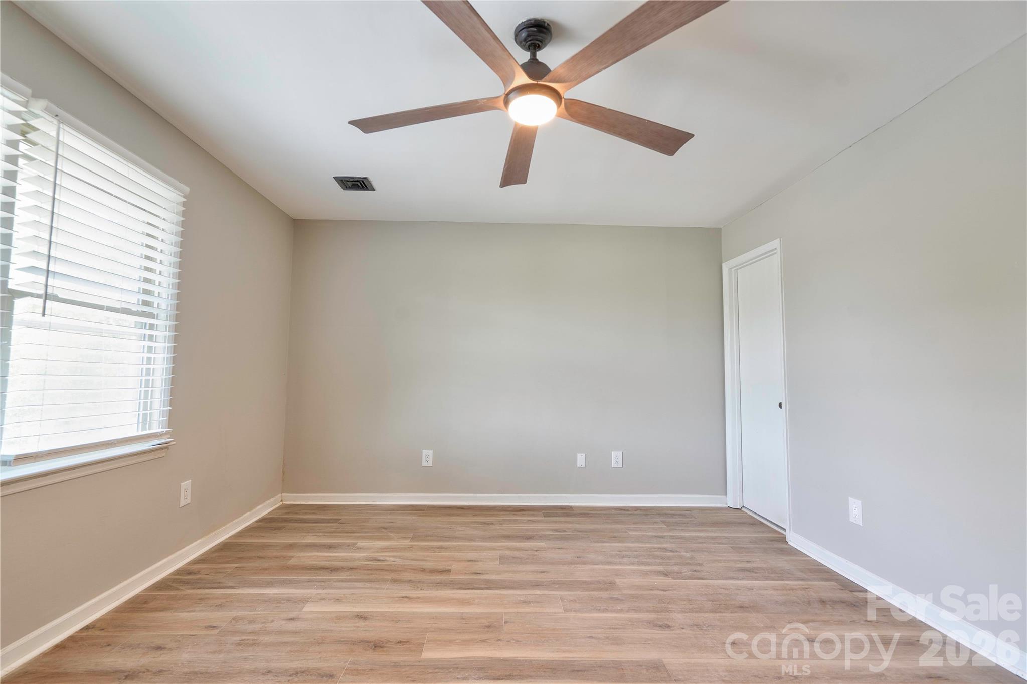 Knollwood - Residential