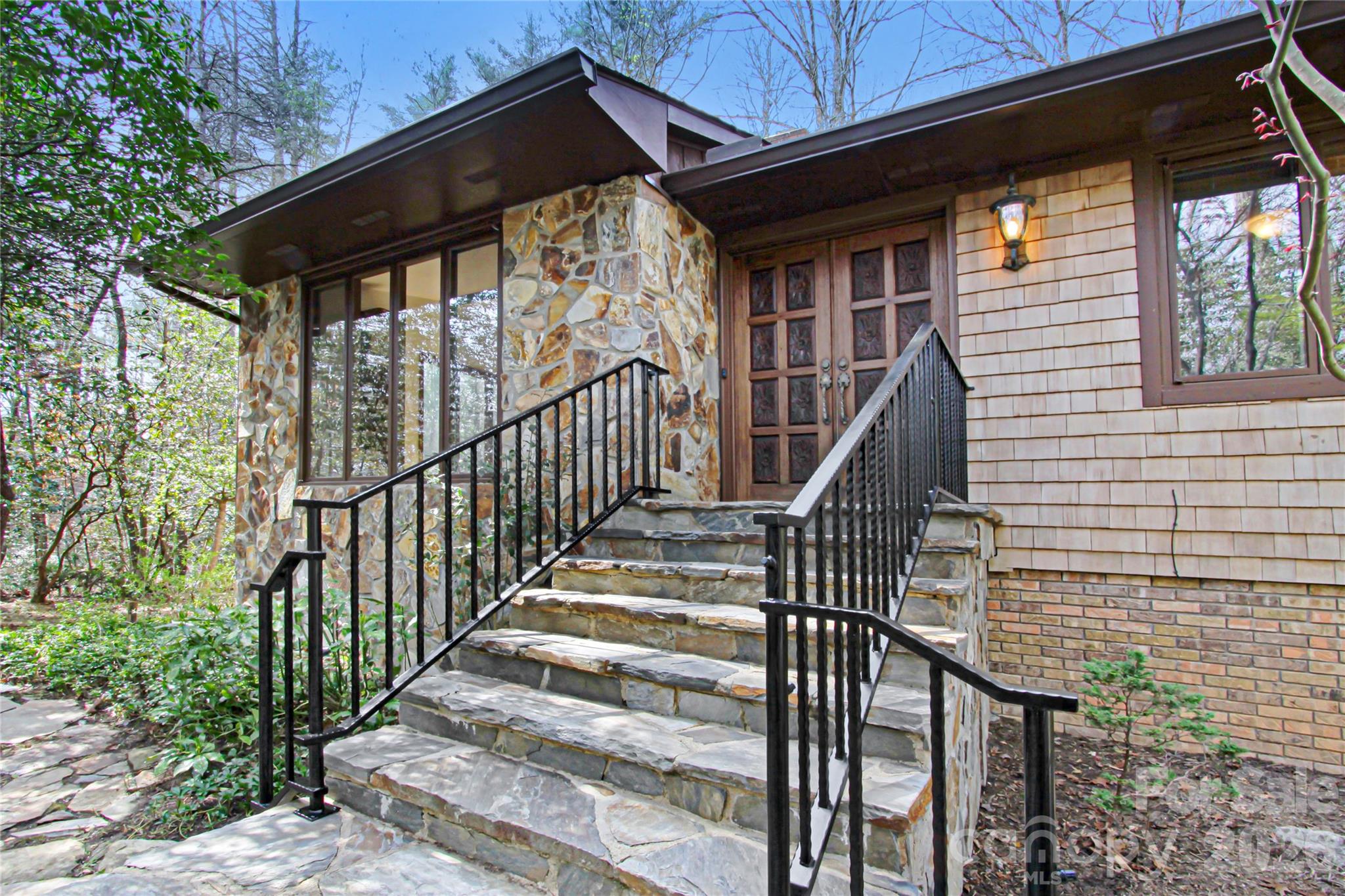 Illahee Hills - Residential