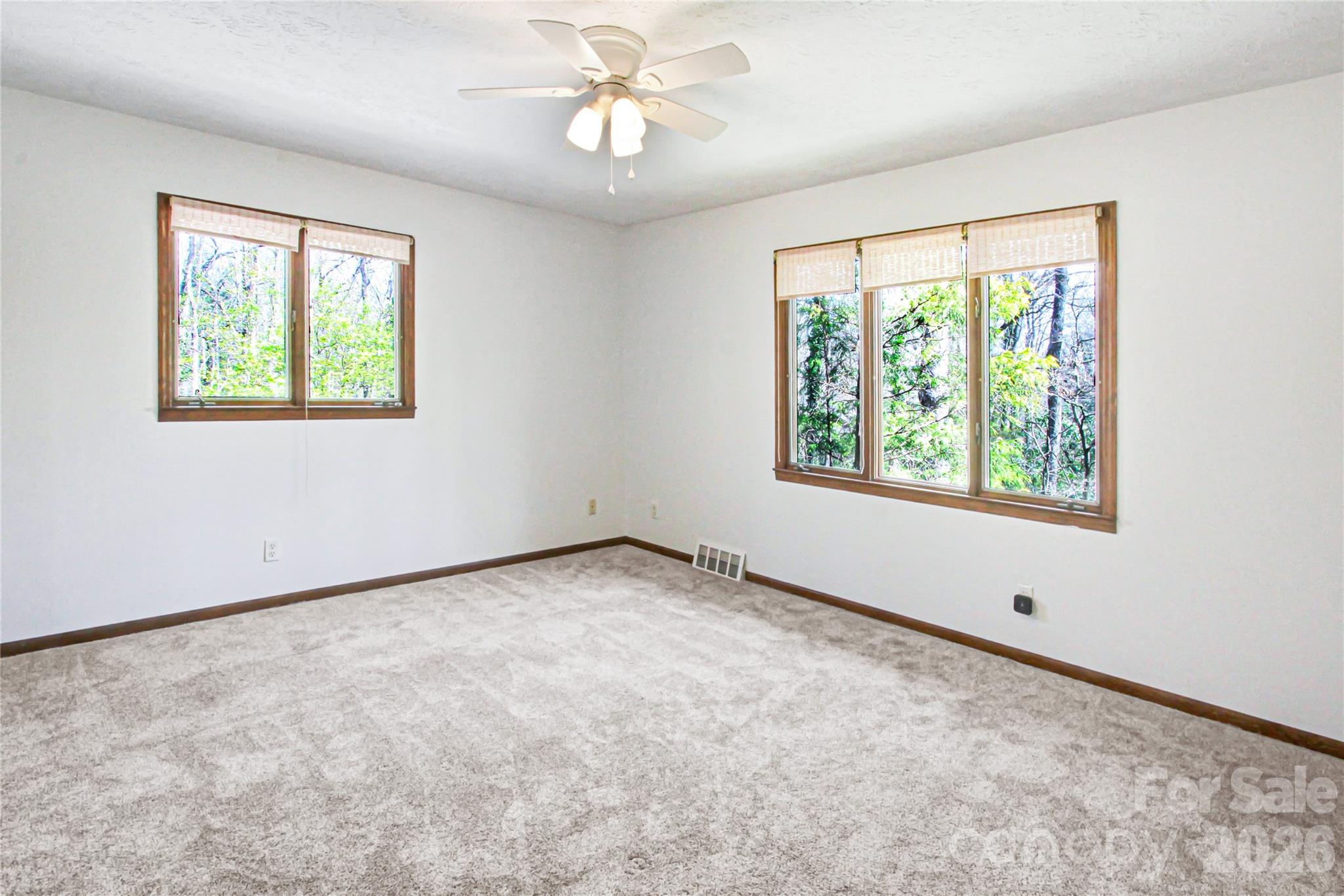 Illahee Hills - Residential