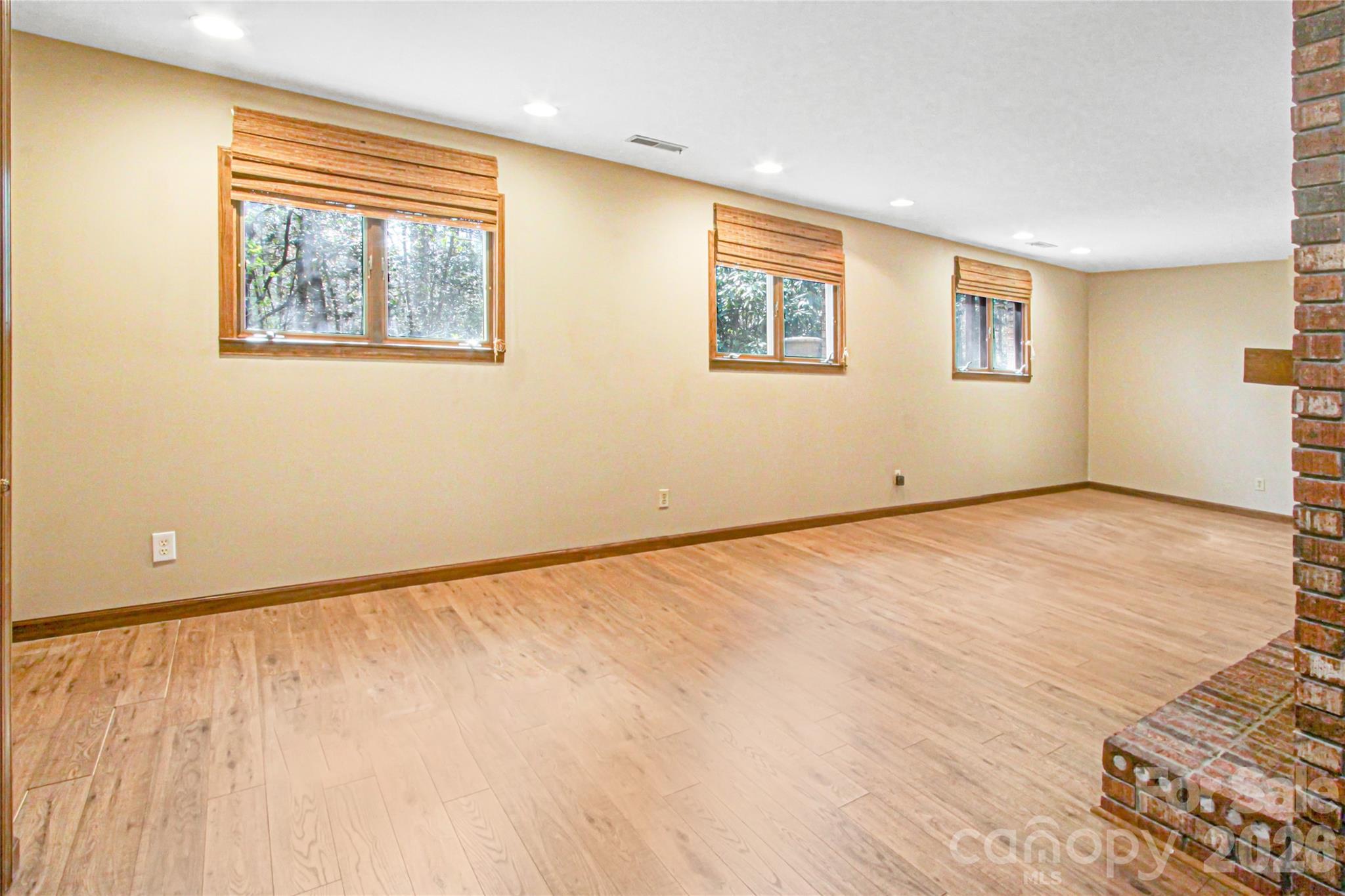 Illahee Hills - Residential