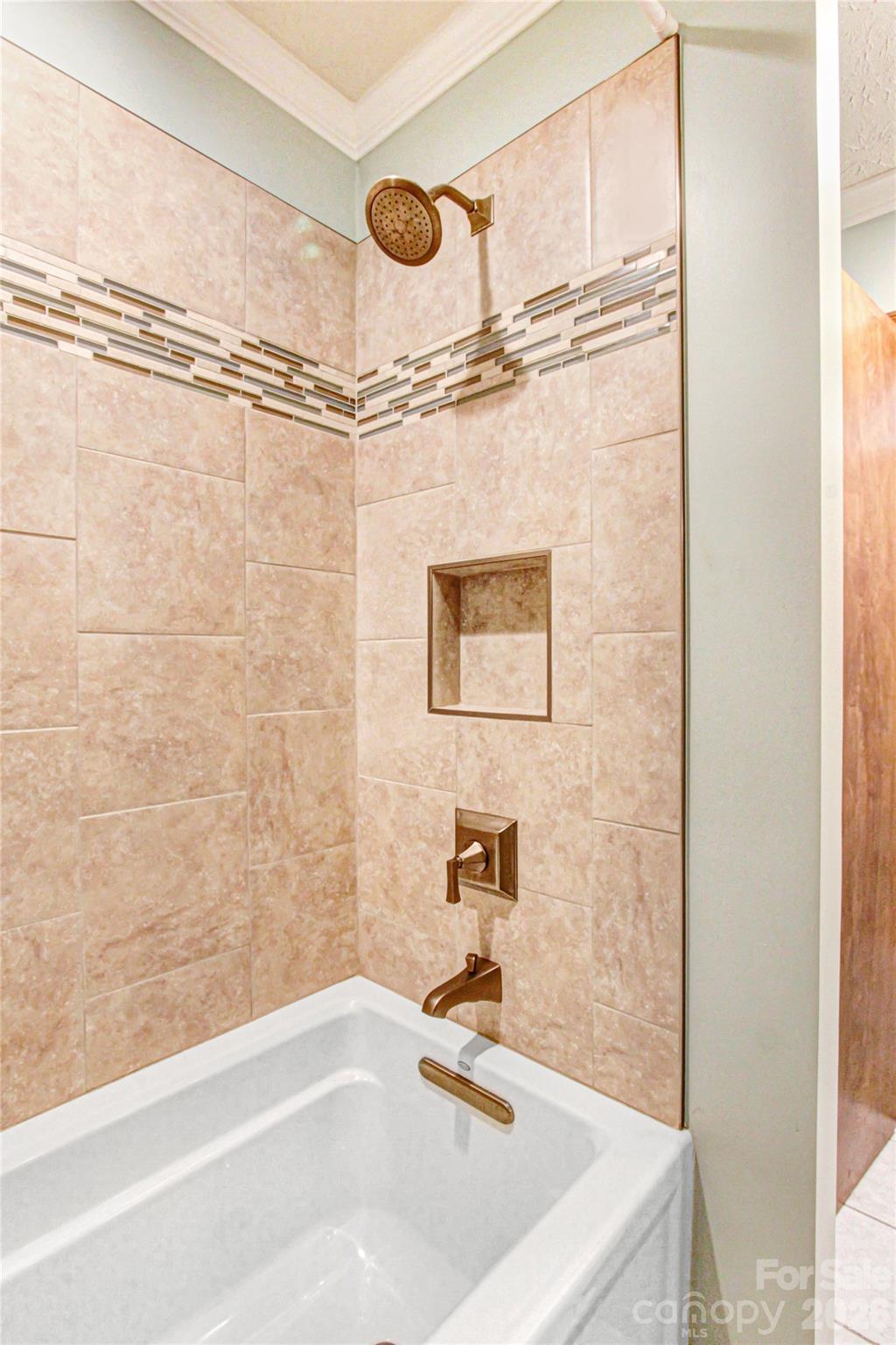 Illahee Hills - Residential