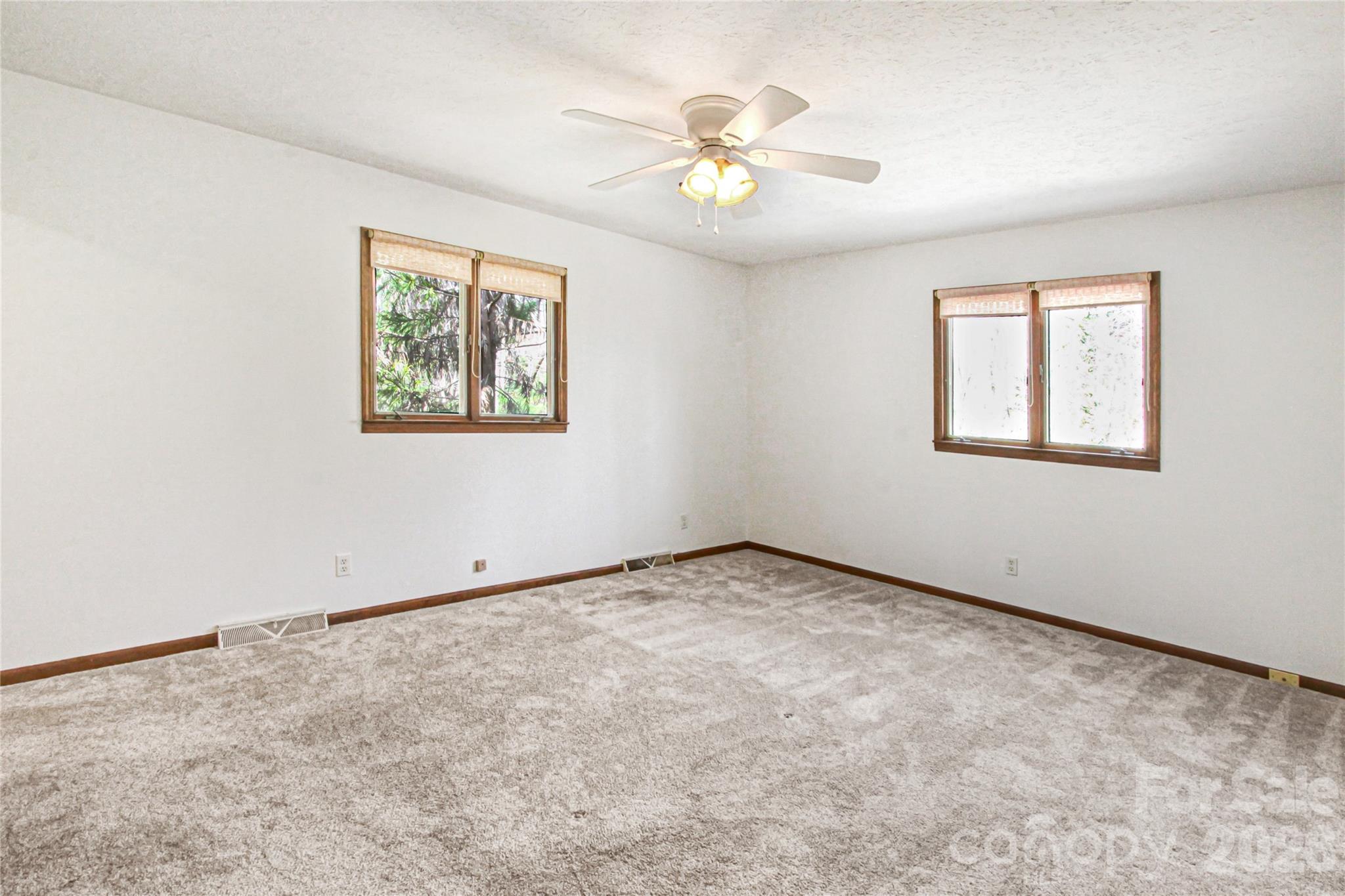 Illahee Hills - Residential