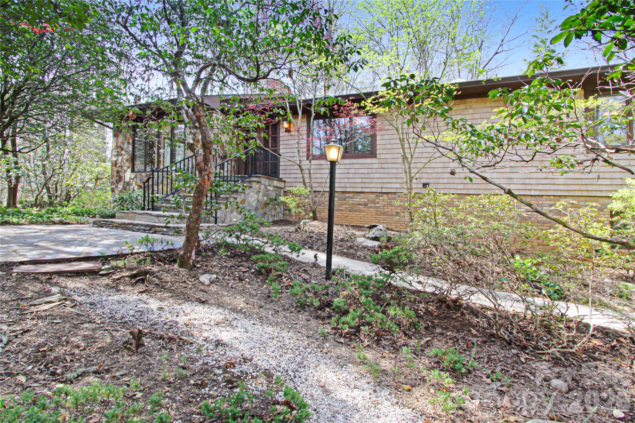 Illahee Hills - Residential