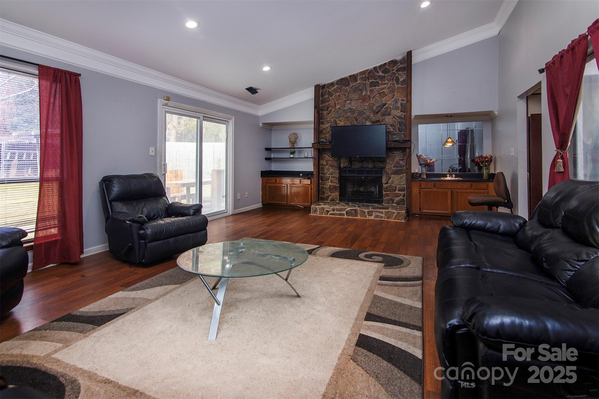 4715 Cricklewood Lane