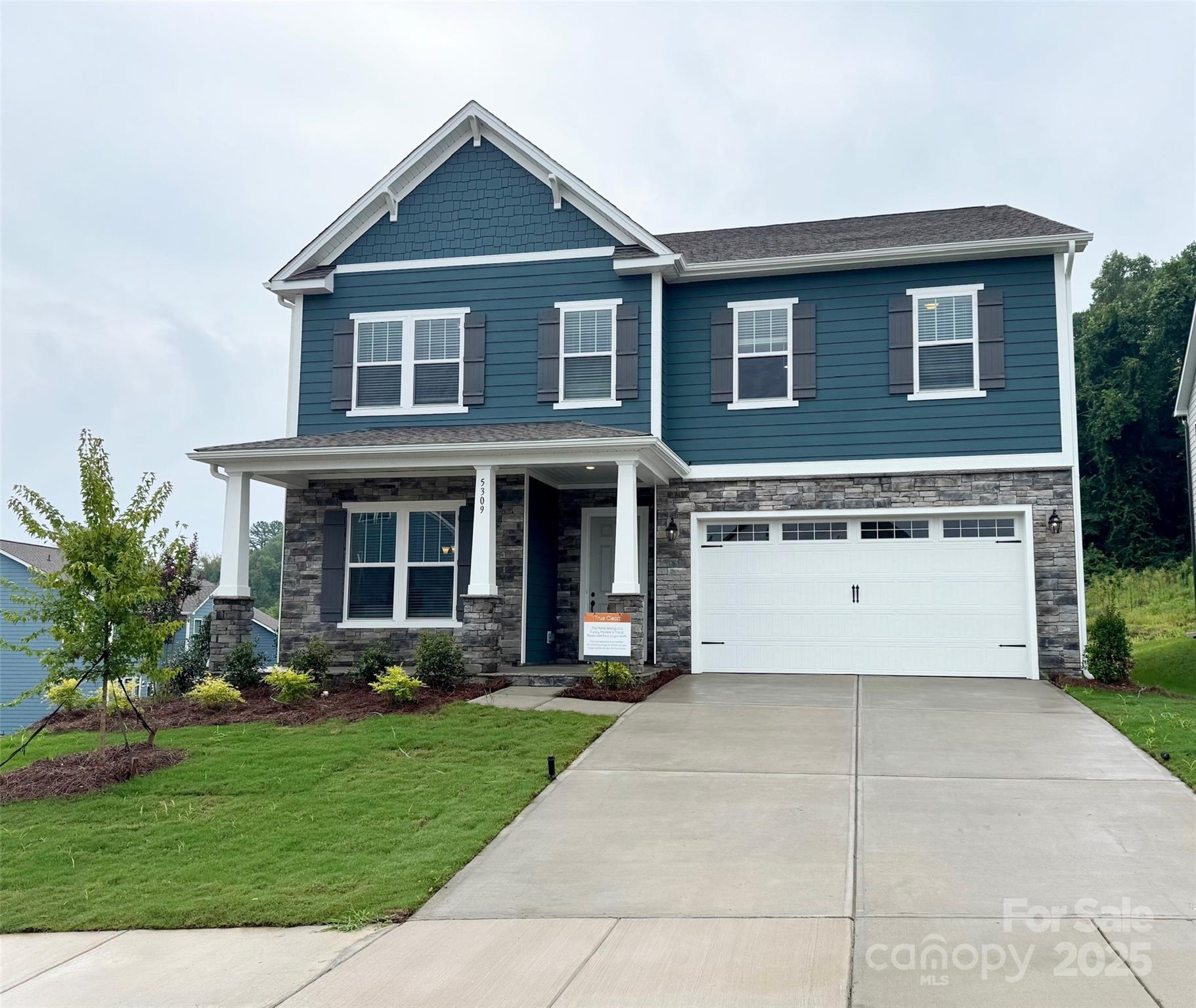 Mooreland Oaks - Residential