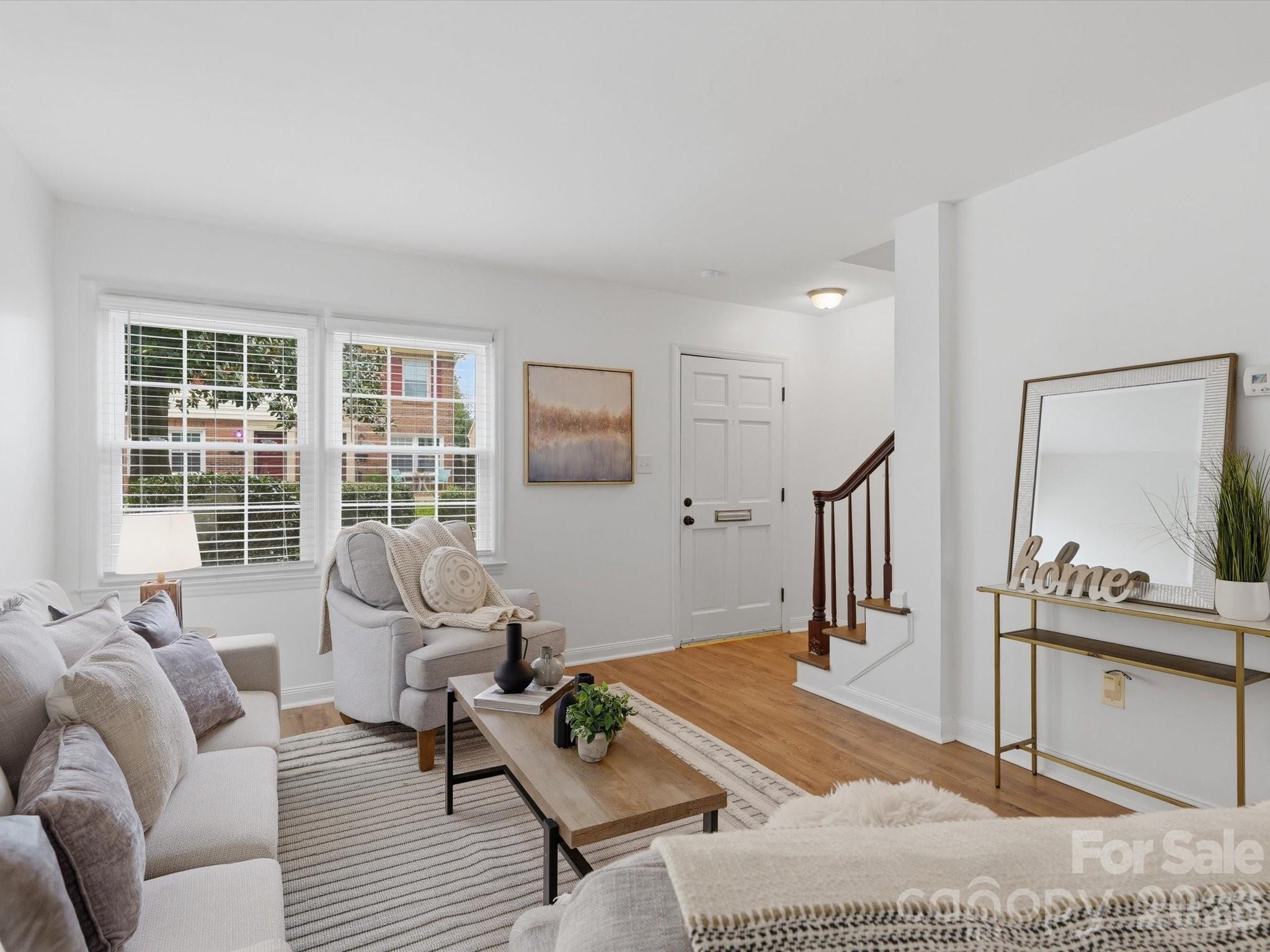 4640 Old Lantern Way