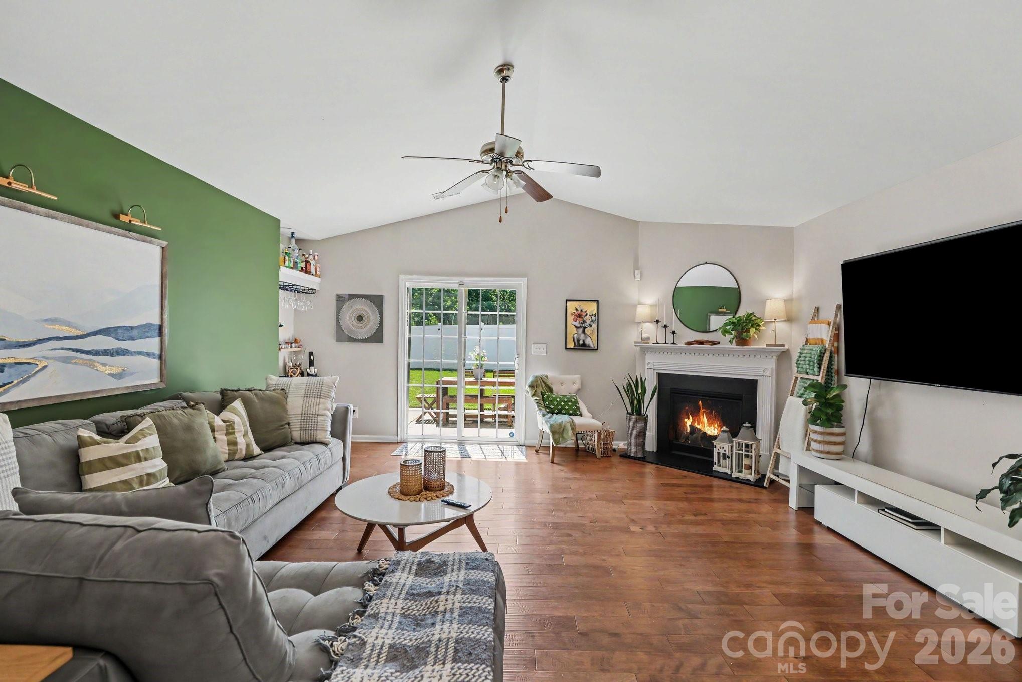 Northlake Landing - Residential