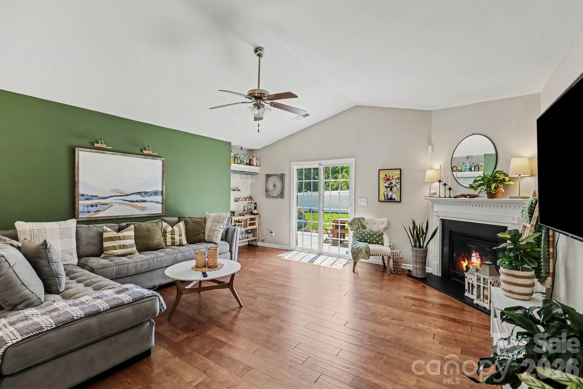 Northlake Landing - Residential