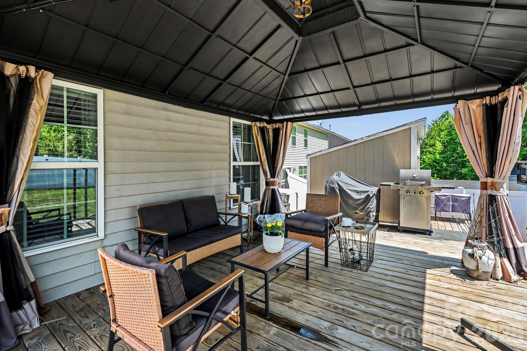 Northlake Landing - Residential