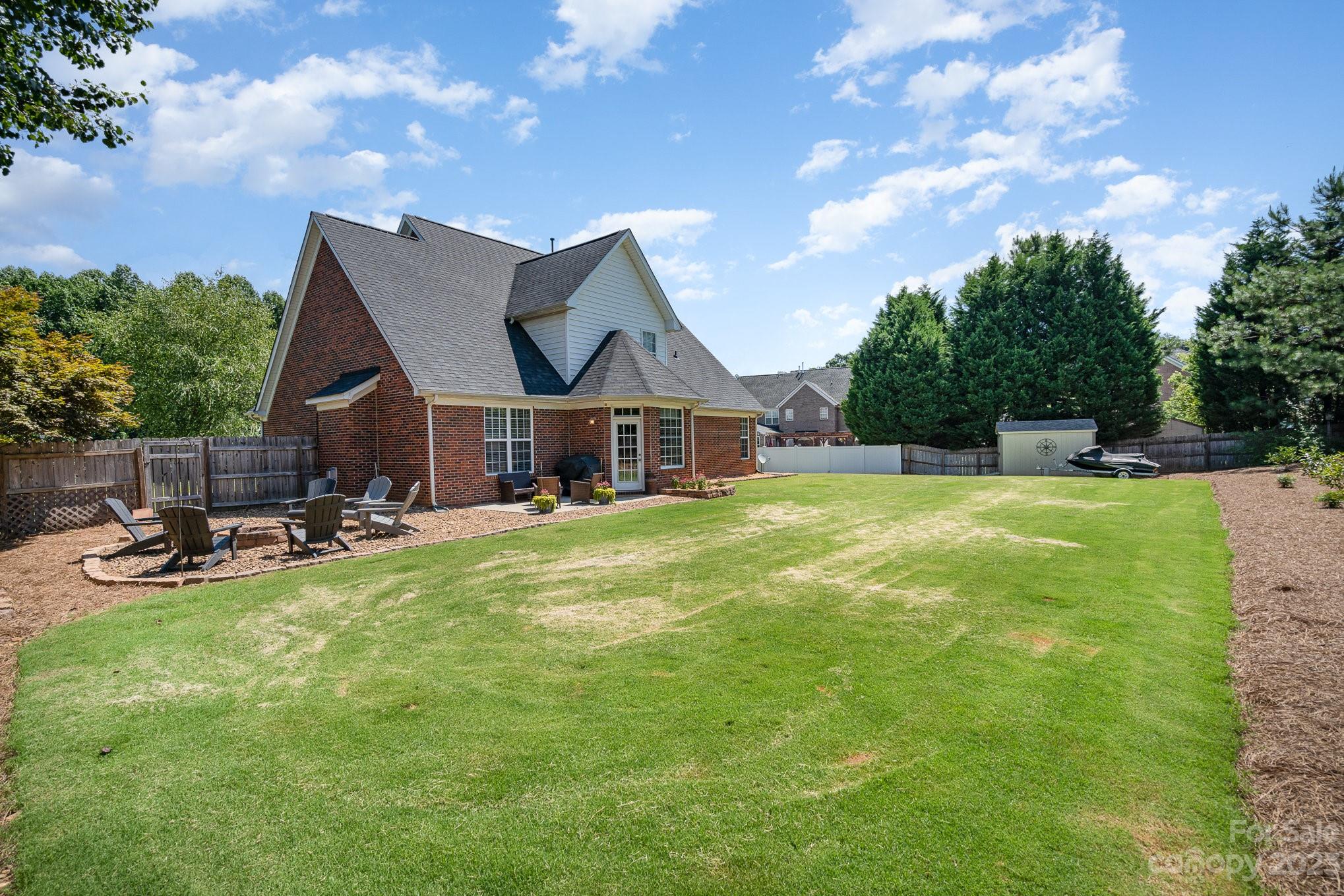 Barium Seasons Village - Residential