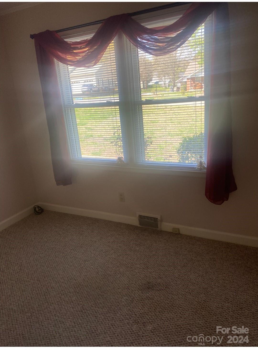 Royal Oaks - Residential