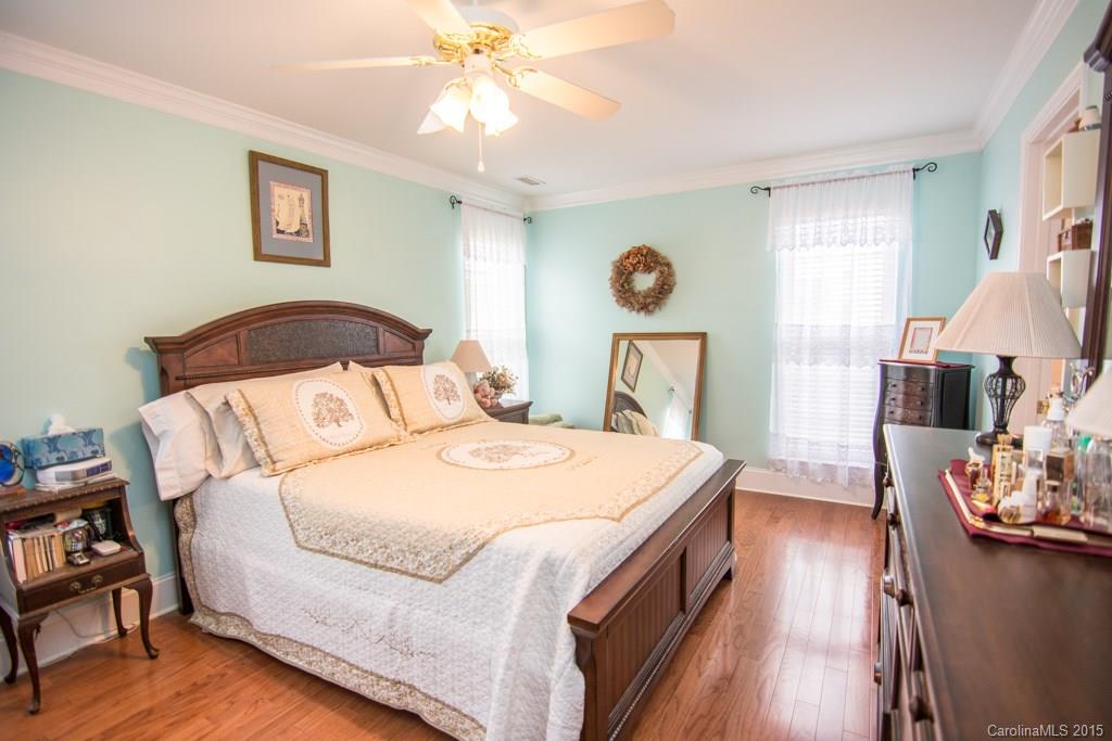 Colonial Village - Residential