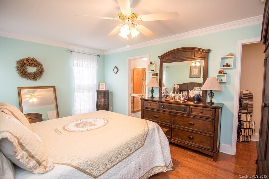 Colonial Village - Residential