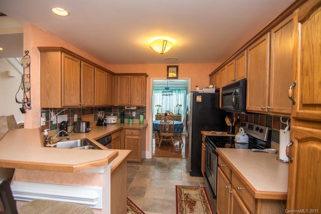 Colonial Village - Residential