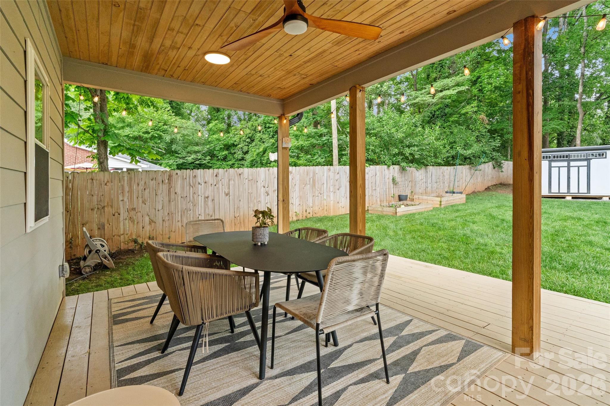 Merry Oaks - Residential
