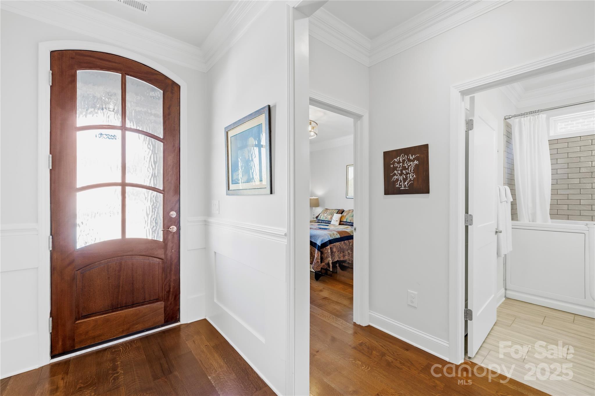 1140 Golden Hill Lane