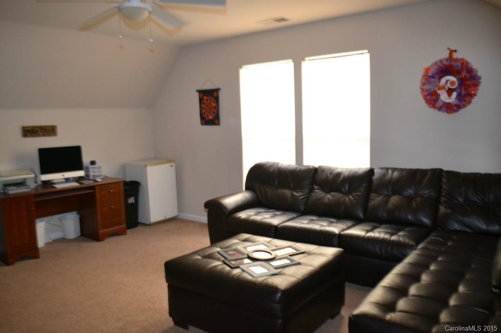 Brandon Oaks - Residential