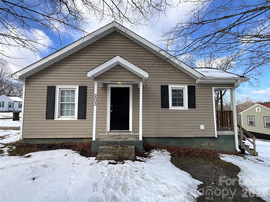 Welcome to 203 Circle Drive, a beautifully maintained 1-bedroom, 1-bathroom bungalow just minutes from downtown Mount Airy. Enjoy the convenience of nearby shops, dining, and the unique charm of Main Street. Inside, you'll find gleaming hardwood floors, a bright and inviting layout, and washer/dryer hookups for added convenience. Perfect for anyone looking for a cozy, move-in ready home. Don’t wait—schedule your showing today and experience all this home has to offer! A $75 Charge for Water/Sewer usage is assessed back due in accordance when the rent is due. When applying to our properties, tenant agrees to accept the property in presented conditions as-is. If not viewed prior to accepting tenancy, tenant agrees to accept the conditions as-is.