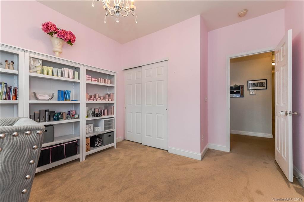 English Trails - Residential