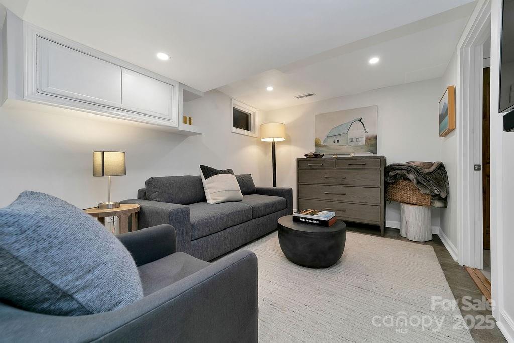 Connestee Falls - Residential