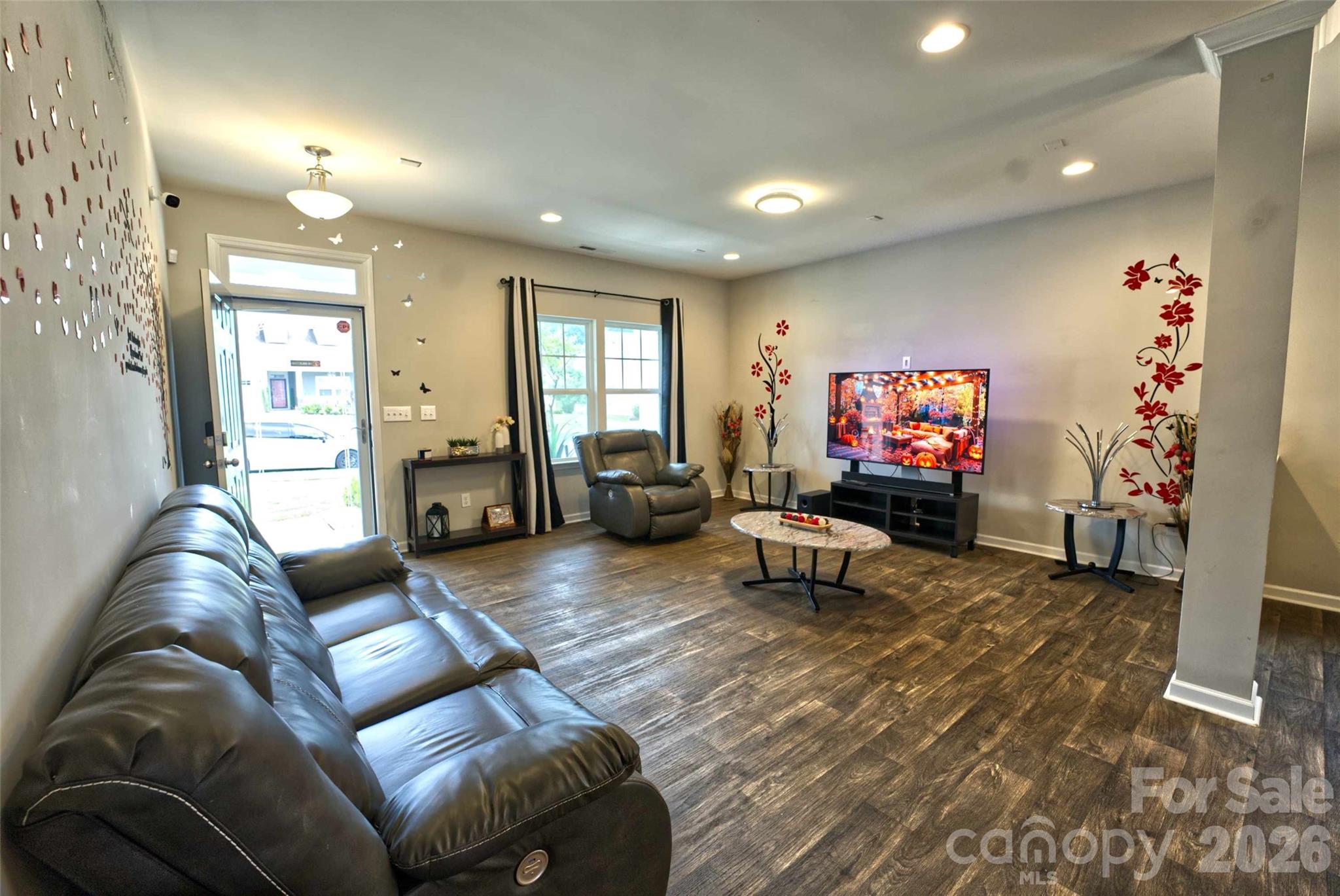 5113 Thomasville Drive