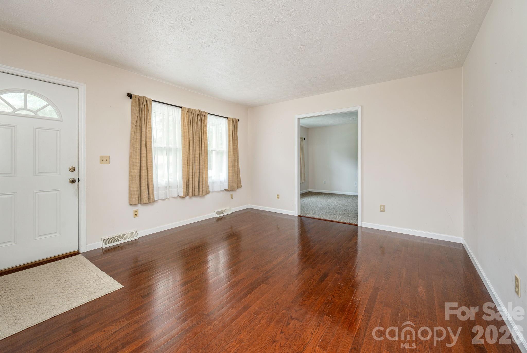 107 MAYWOOD Road