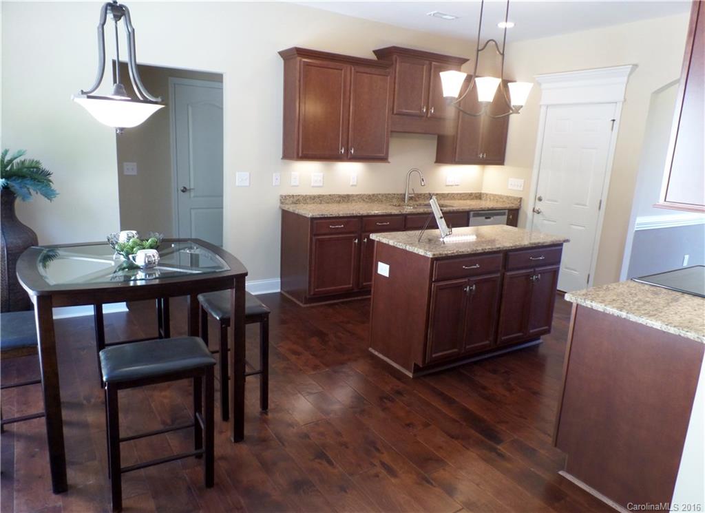 Stoneridge Lakes - Residential