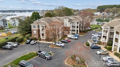 Photo of 7844 Village Harbor Drive, Cornelius, NC 28031 (MLS # 4356496)