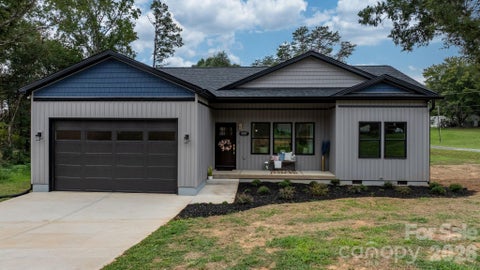 Photo of 2237 Ashwood Street, Maiden, NC 28650 (MLS # 4413155)