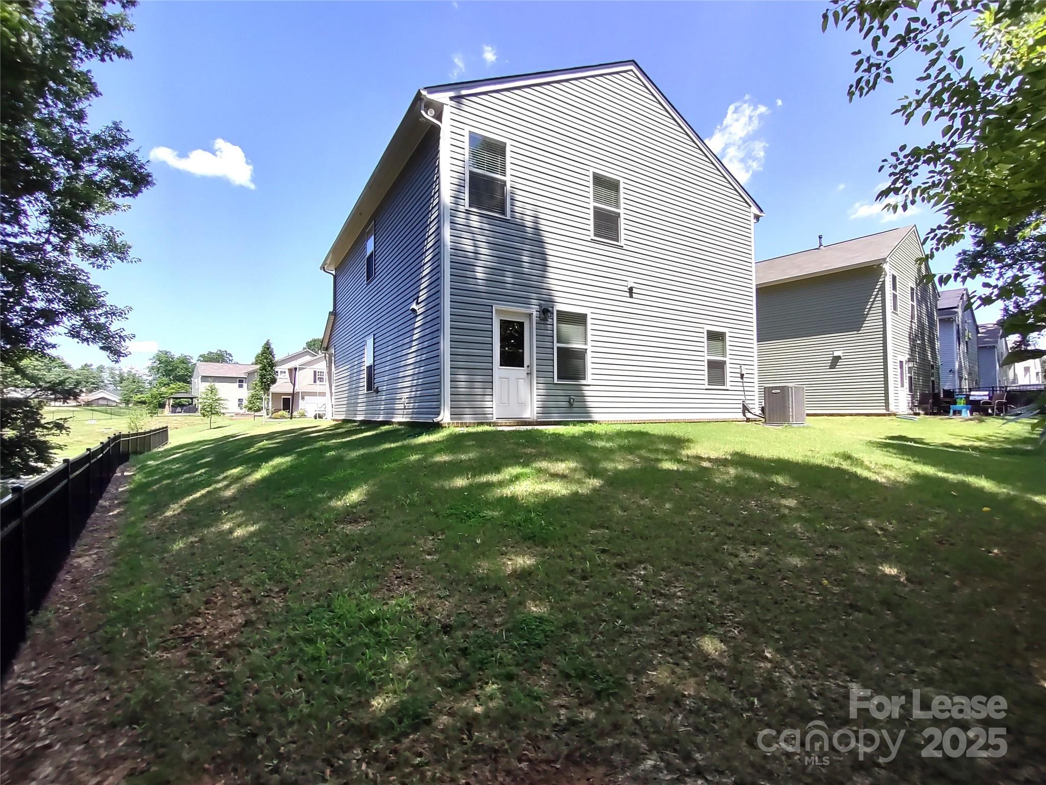 Starmount Cove - Residential Lease