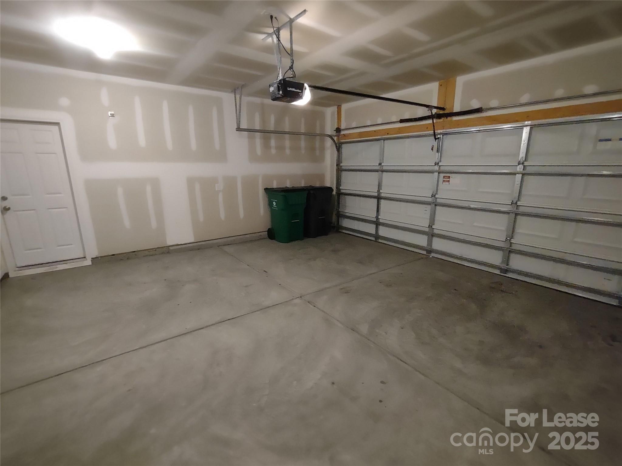 Starmount Cove - Residential Lease