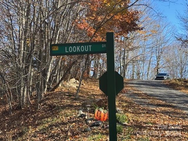 962 Lookout Drive