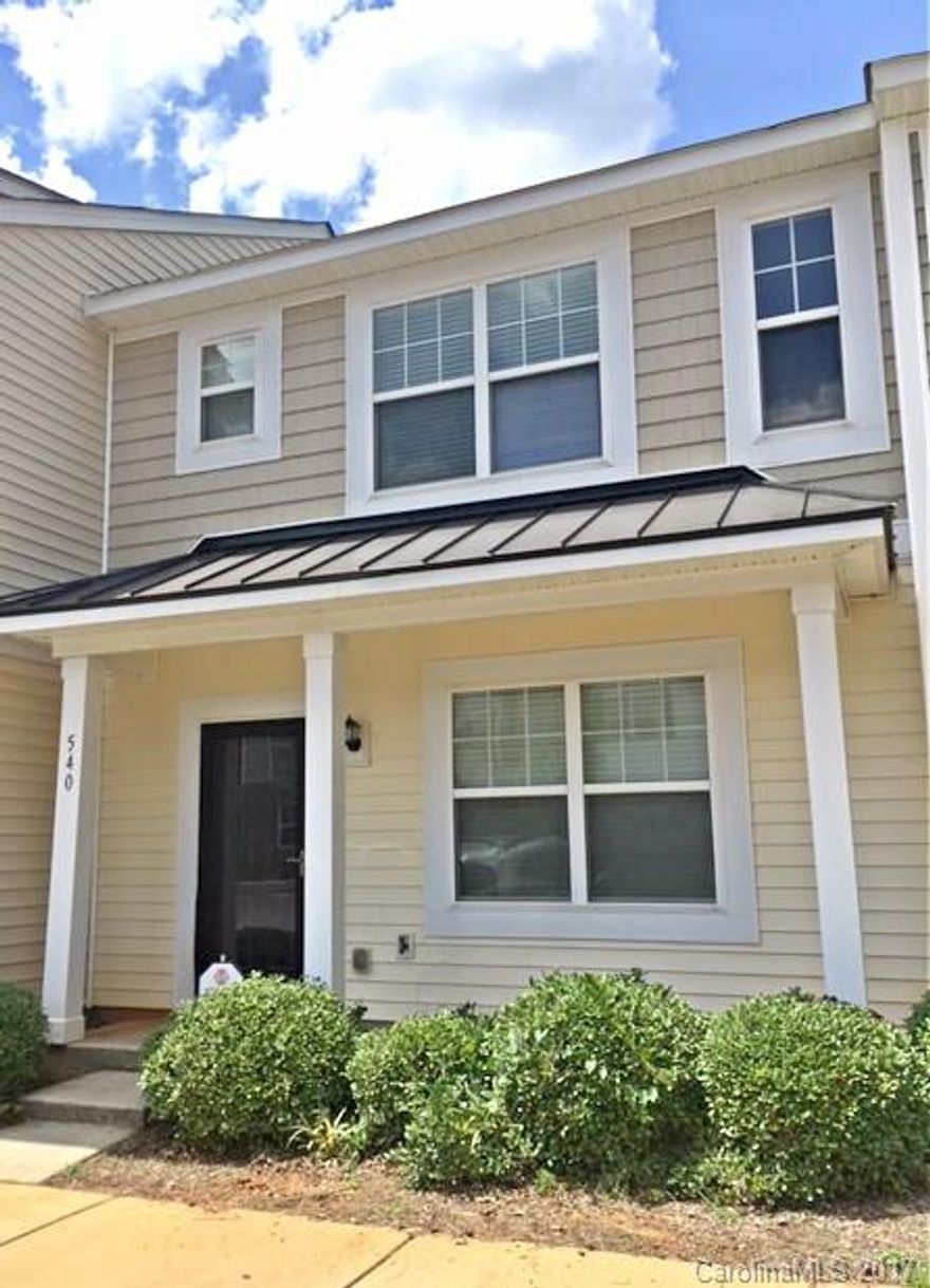 This Brambleton Townhome is Absolutely Adorable and move in ready!  Bright and Cheery Home with Lots of Windows and Natural Sunlight.  Fantastic Floorplan is Perfect for Entertaining with a Well-Designed Kitchen and Dining Nook, Large Family Room, and Featuring Dual Master Bedrooms Upstairs.  Don’t miss this opportunity, this gem will go quickly!