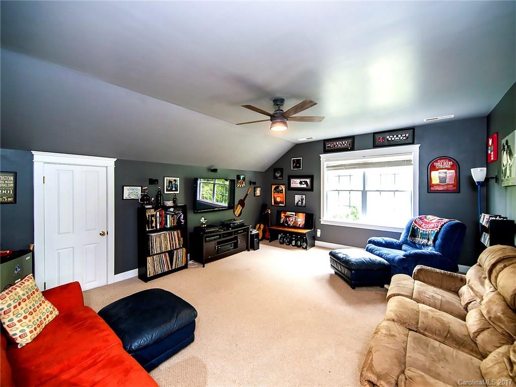 Lake Shore - Residential