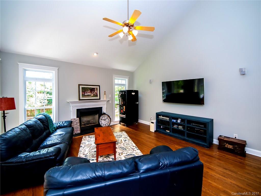 Lake Shore - Residential