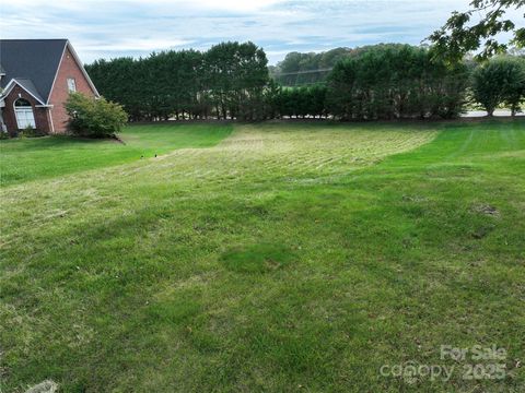 2638 Nicklaus Court NE Conover NC 28613