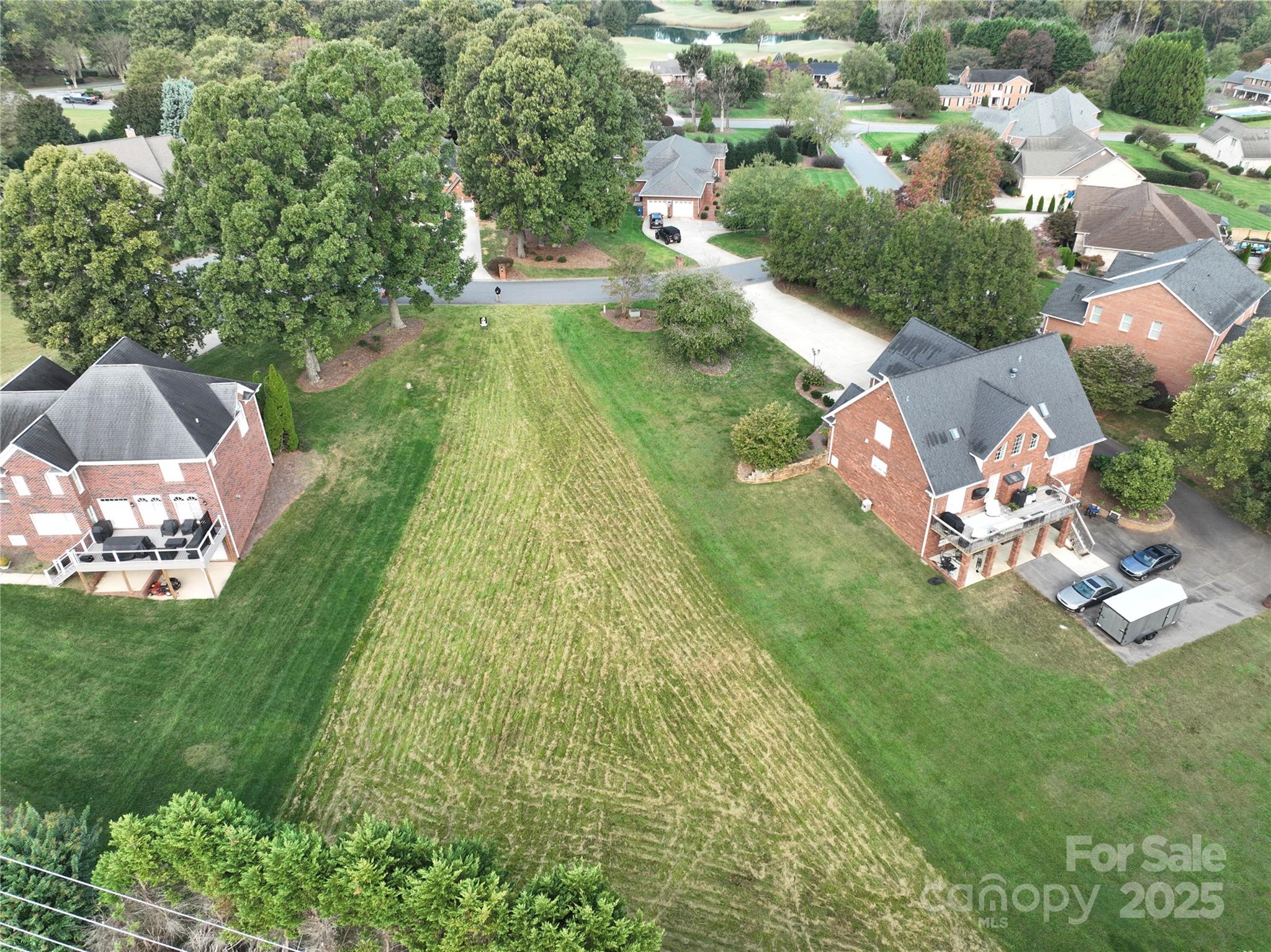 2638 Nicklaus Court NE