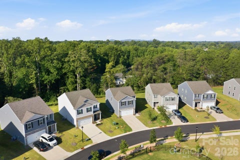 Photo of 1314 37th Avenue Lane NE, Hickory, NC 28601 (MLS # 4420670)