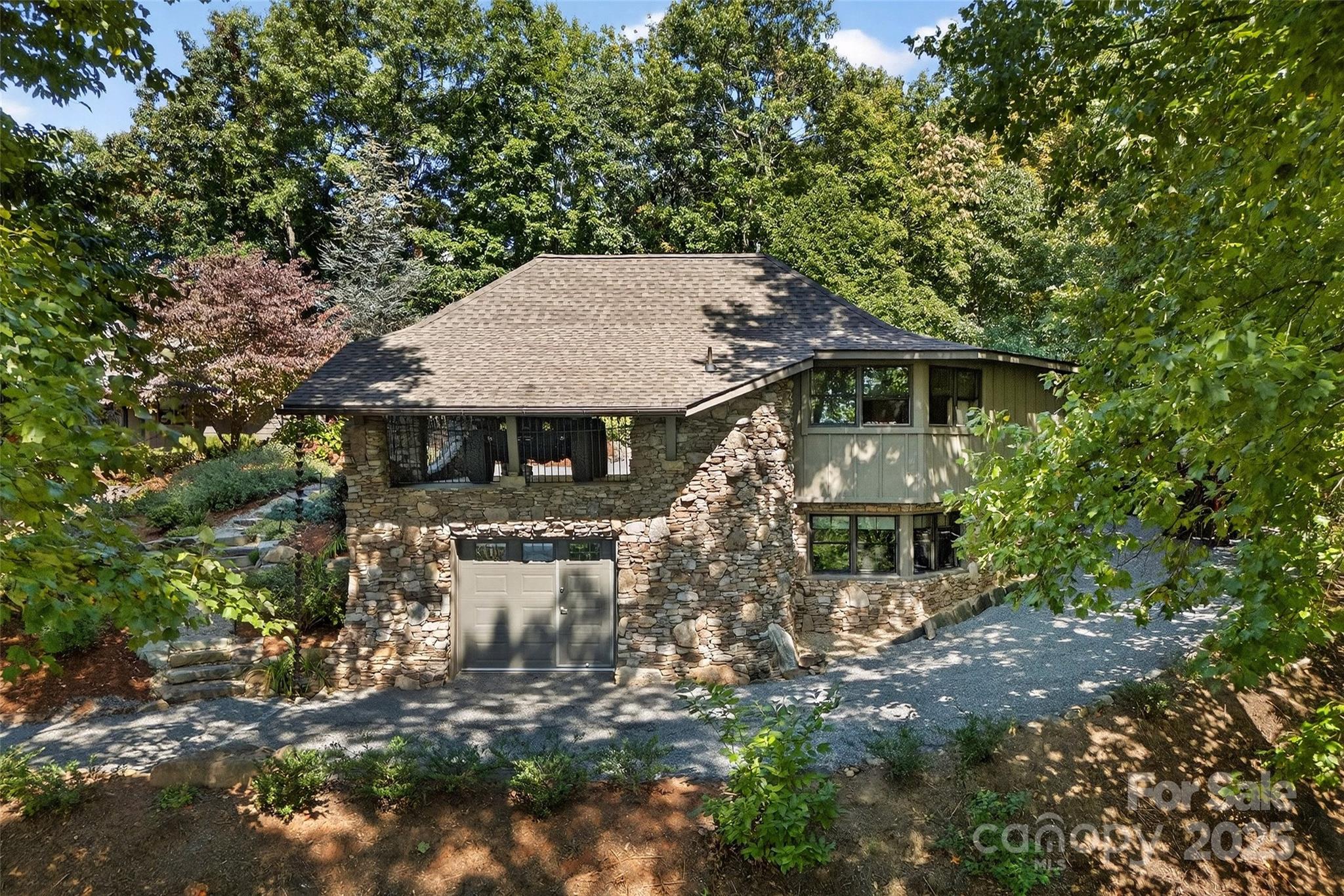 Gateway Mountain - Residential