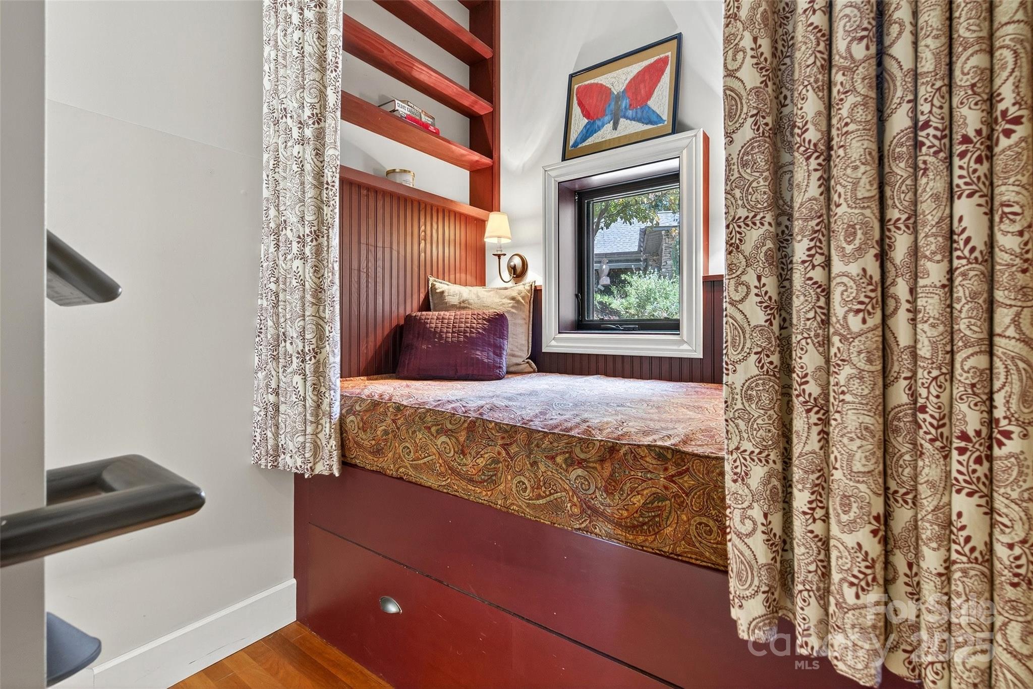 Gateway Mountain - Residential