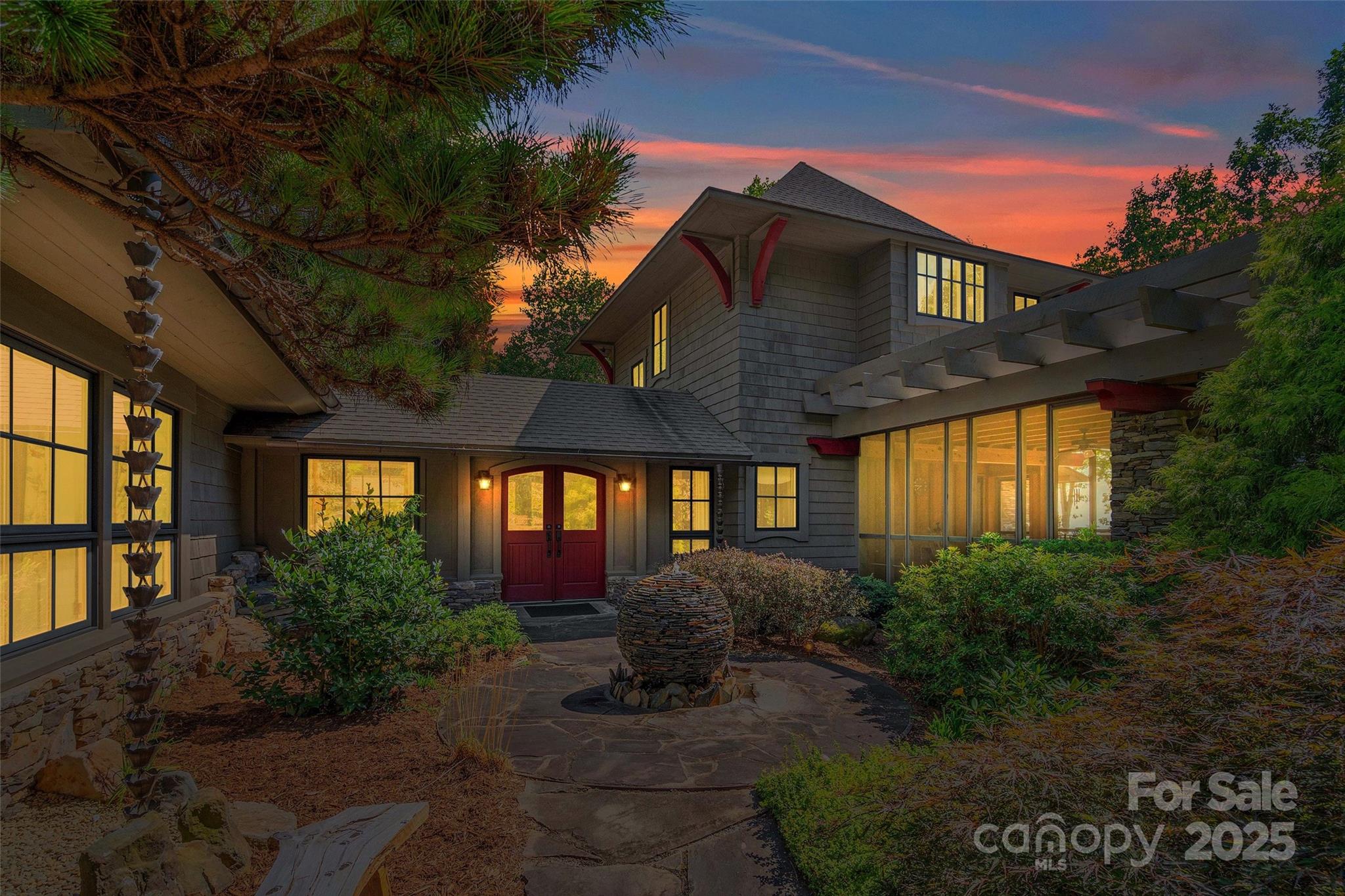 Gateway Mountain - Residential